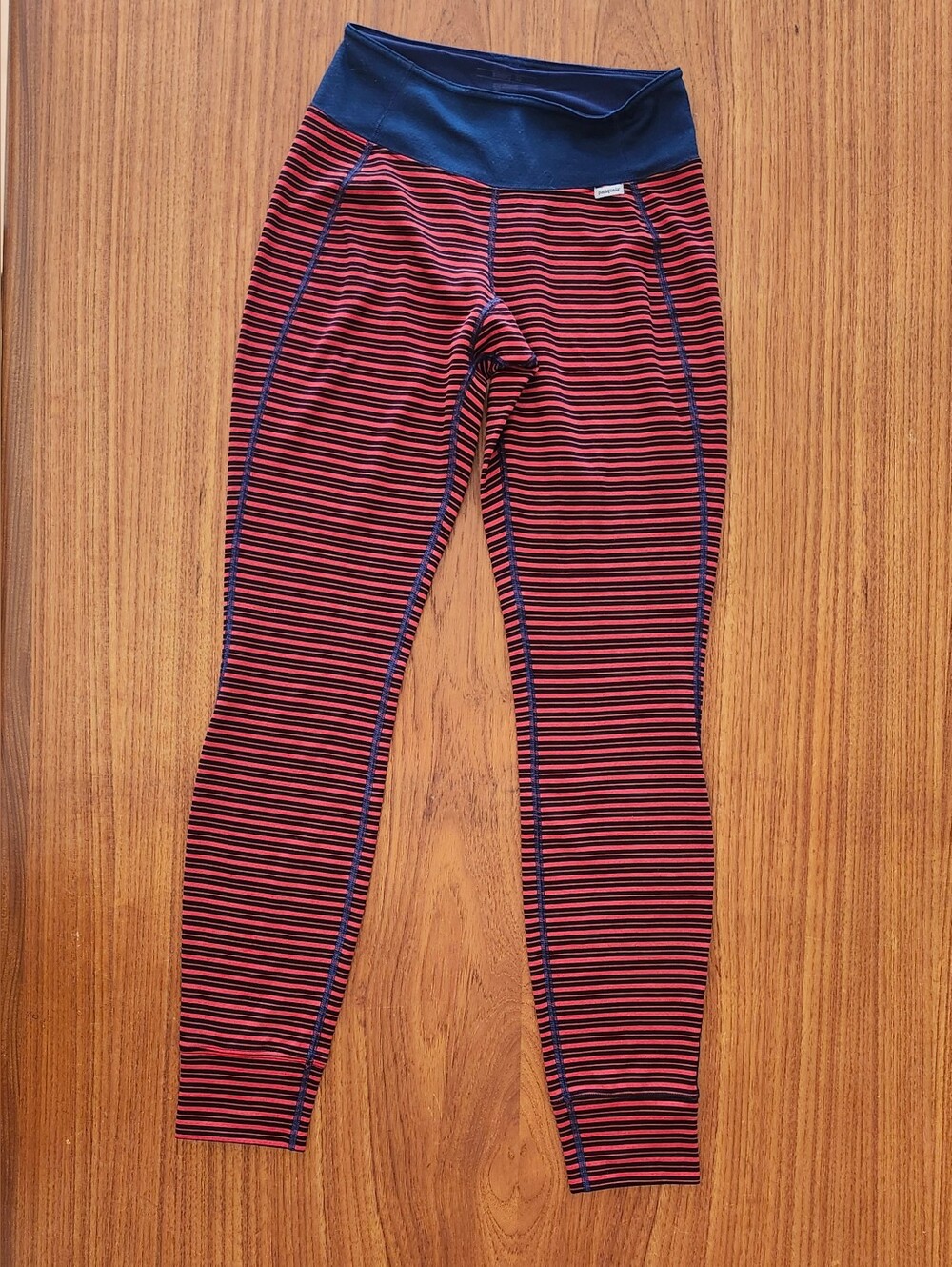 Patagonia Capilene Base Layer Bottom Legging, Women's XS, Red/Blue Striped